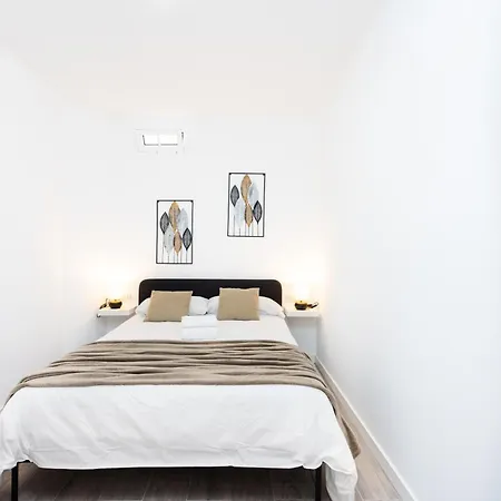 Semesterbostad Tenohomes Sunny Terrace & Private Pool