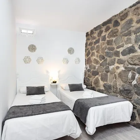 Tenohomes Sunny Terrace & Private Pool 伊科德·德·洛斯·维诺斯